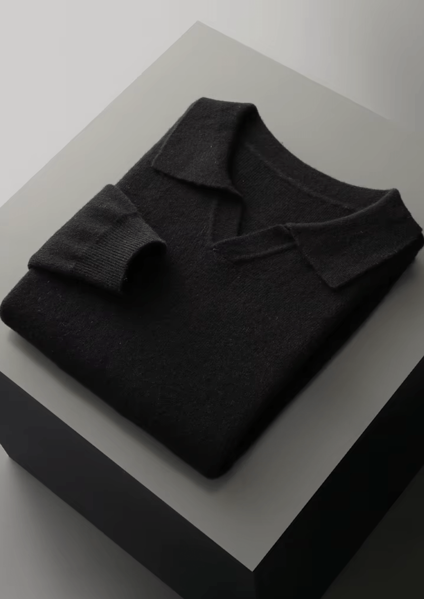 WOOL RIBBED BUTTONLESS POLO