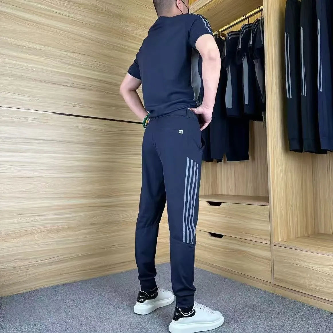 VEXUS™ Performance Set — Breathable 2-Piece T-Shirt & Joggers