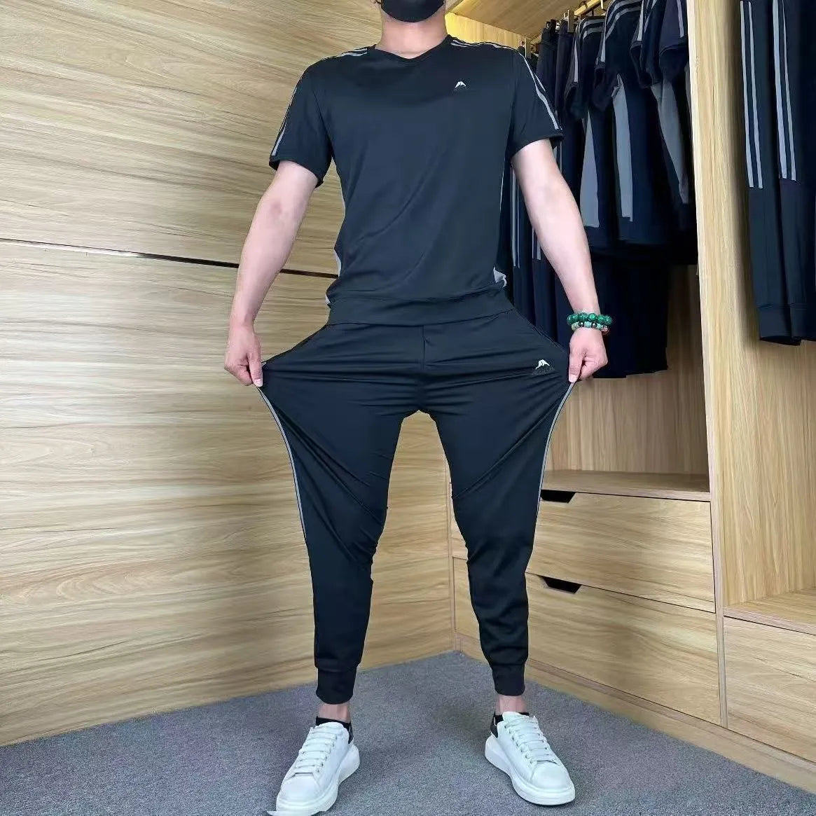 VEXUS™ Performance Set — Breathable 2-Piece T-Shirt & Joggers